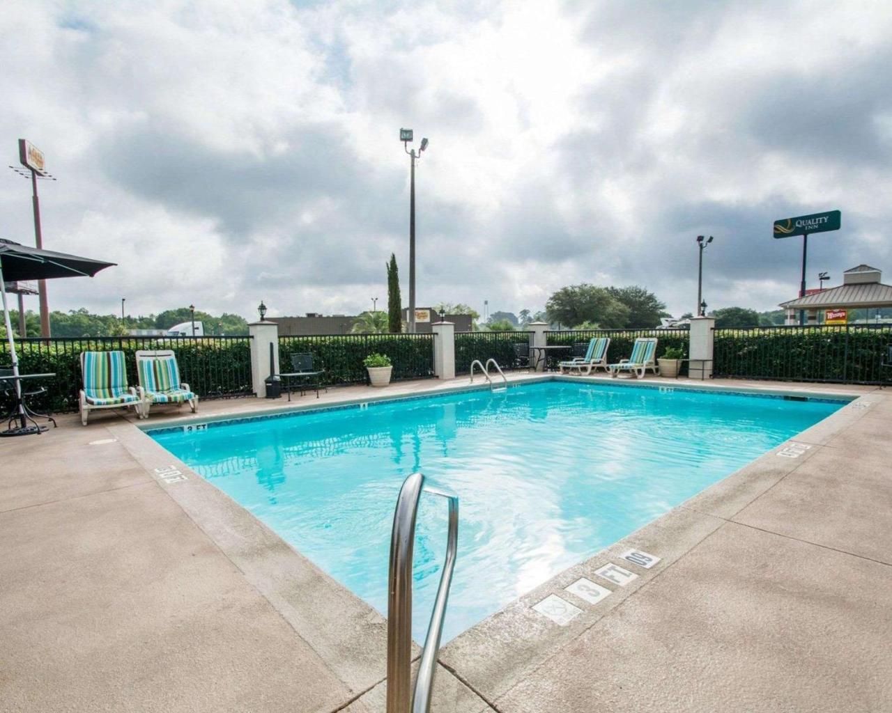 Quality Inn Prattville I-65 מראה חיצוני תמונה