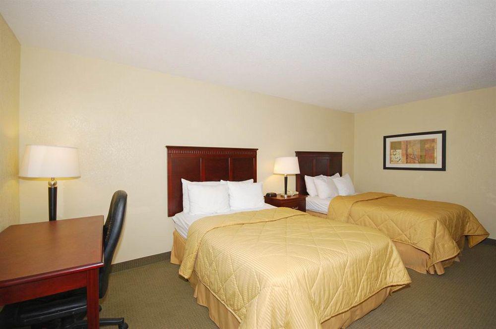 Quality Inn Prattville I-65 מראה חיצוני תמונה